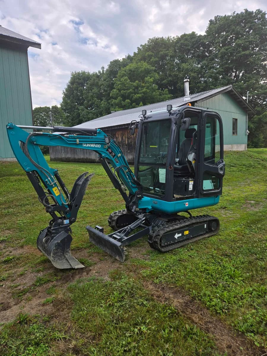 Mini-excavatrice Sunward SWE20F — photo 2